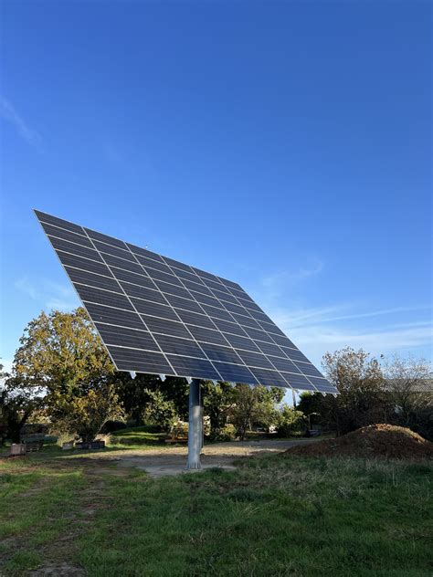 tracker solaire 8 panneaux|Tracker solaire : optimiser votre production d'énergie solaire .